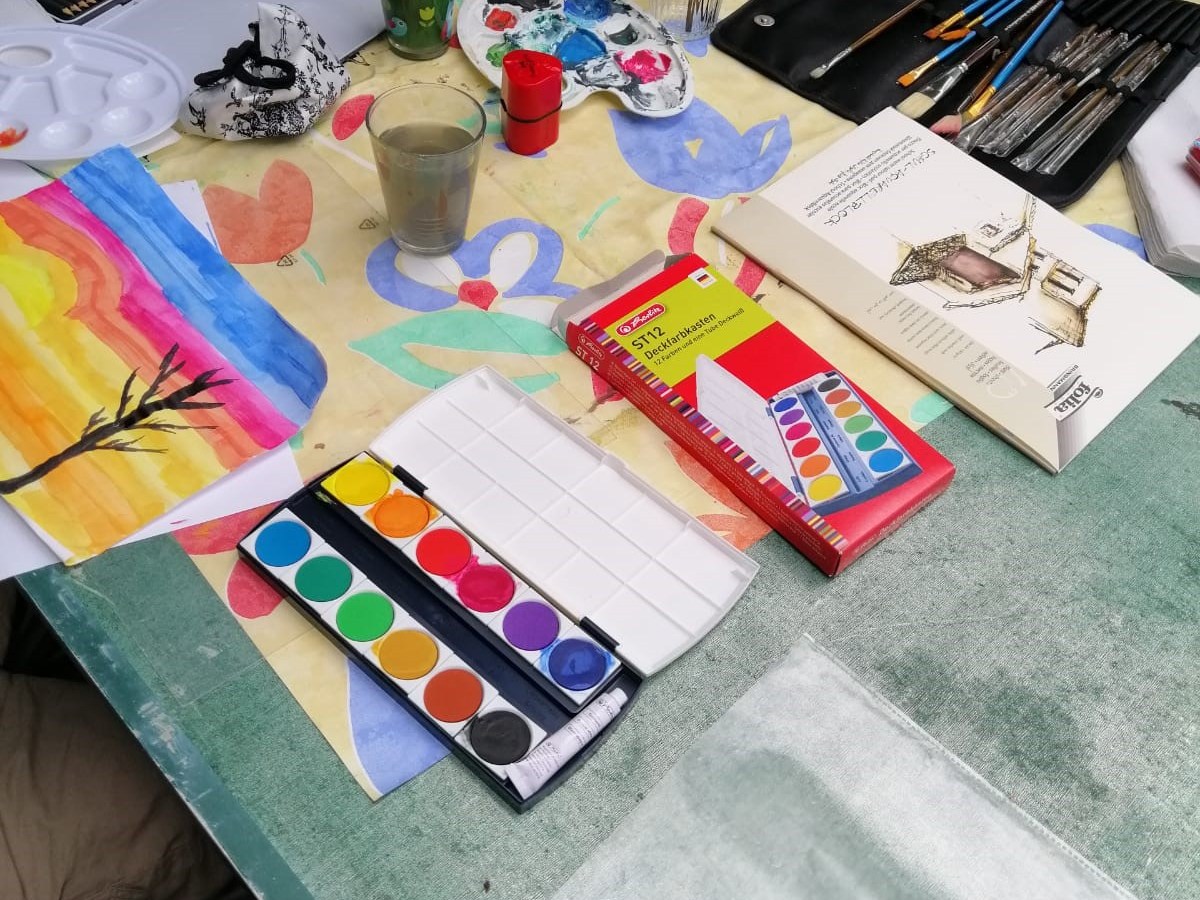 Arbeit und Alltag während der Pandemie – wie ist das „zu Hause bleiben“ in einem Übergangswohnheim? Ein Erfahrungsbericht aus einer Einrichtung für psychisch erkrankte Menschen.