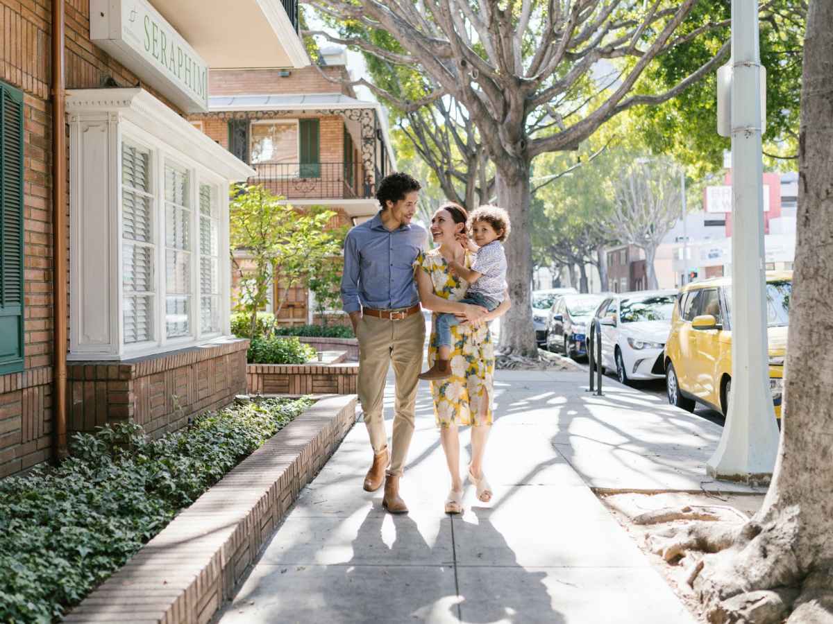 Deutschland: Ost/West Partnerschaft und Aushandlung von Gleichberechtigung